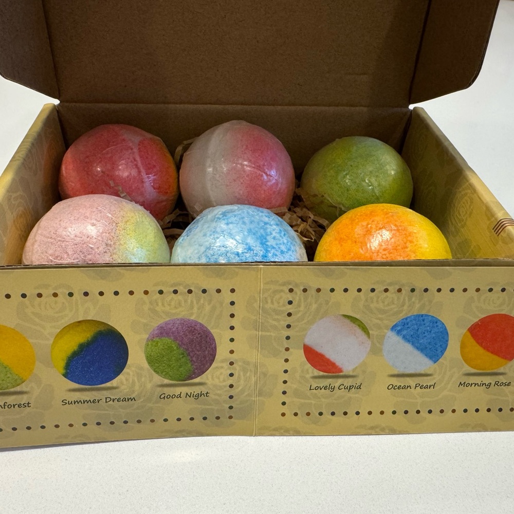 Colorful Bath Bomb Set - Picture 3 of 4